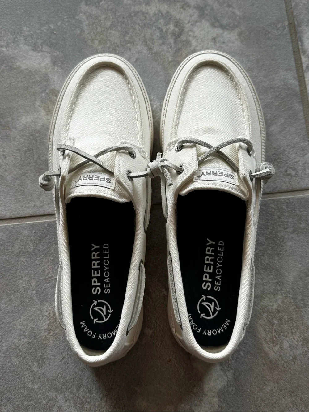 Sperry platform sneaker
